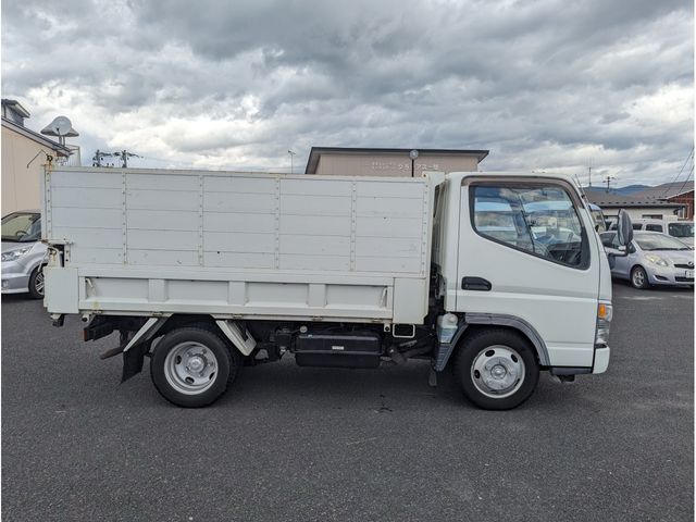 Mitsubishi CANTER 2004-06 8446-6