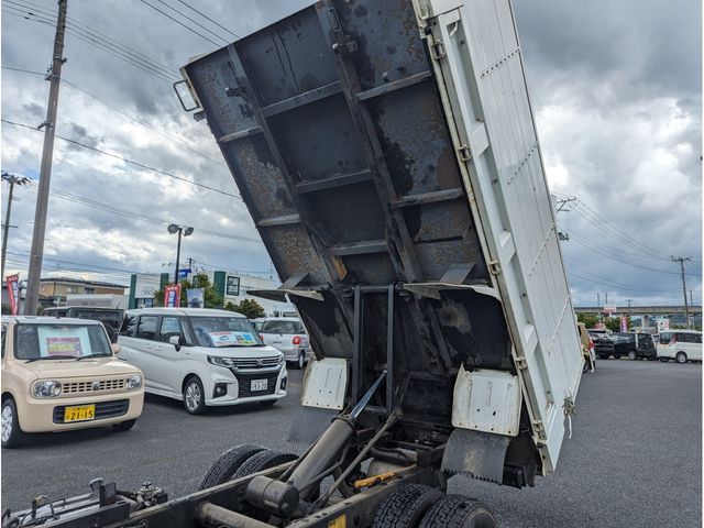 Mitsubishi CANTER 2004-06 8446-13