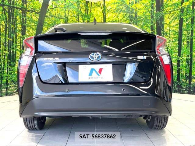 Toyota PRIUS 2018-06 322298-15