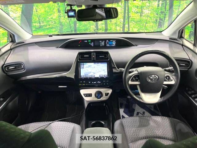 Toyota PRIUS 2018-06 322298-1