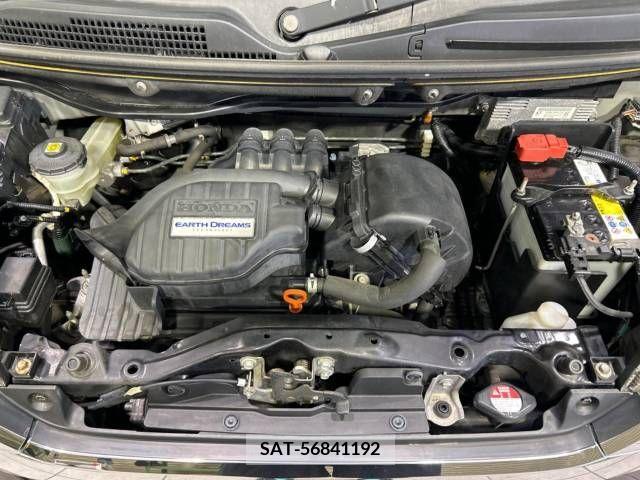Honda N BOX CUSTOM 2013-07 328819-19