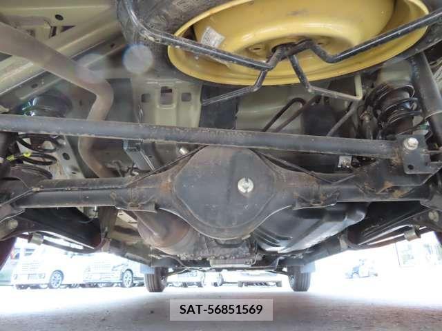 Suzuki EVERY 2022-10 359952-19