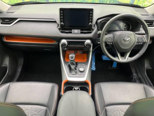 Toyota RAV4 2020-08 195687-1