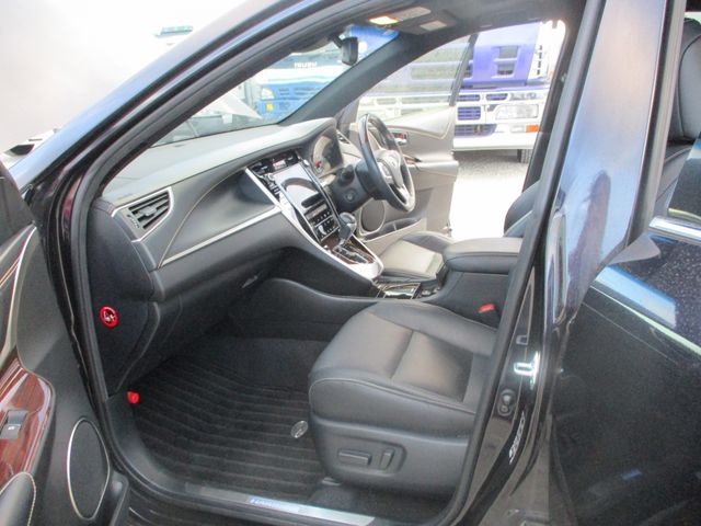 Toyota HARRIER 2017-03 188776-11