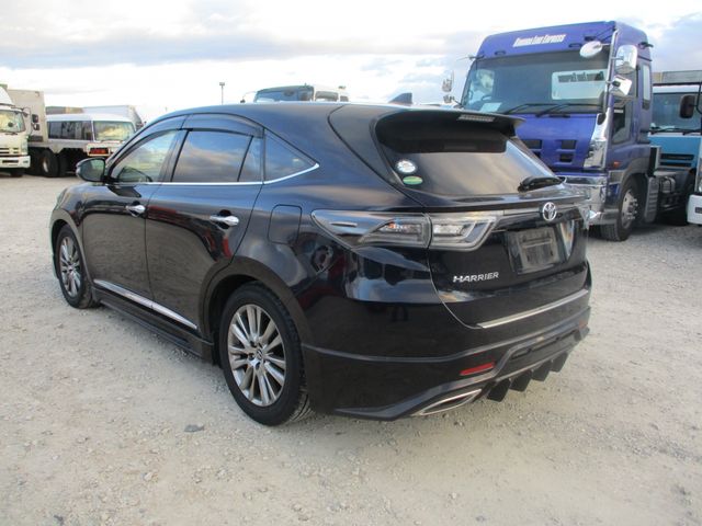 Toyota HARRIER 2017-03 188776-1