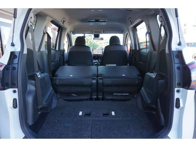 Toyota SIENTA 2018-06 9060-19