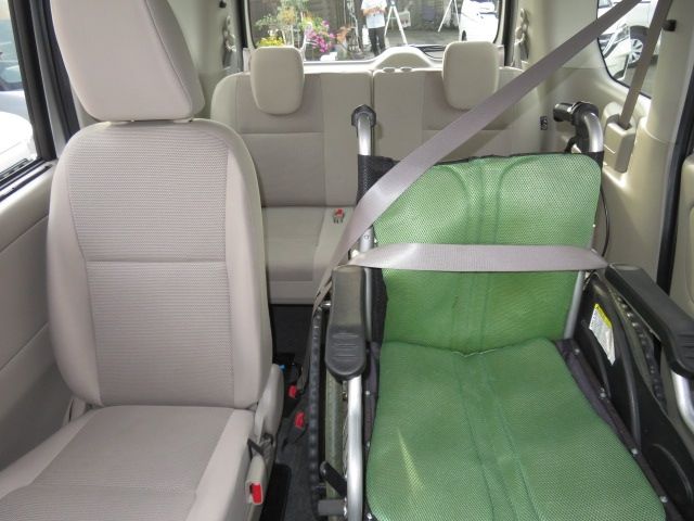 Nissan SERENA 2019-10 22803-7