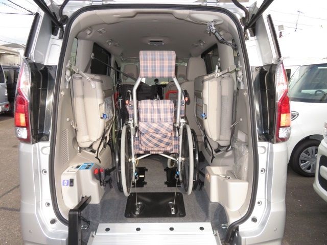 Nissan SERENA 2019-10 22803-11