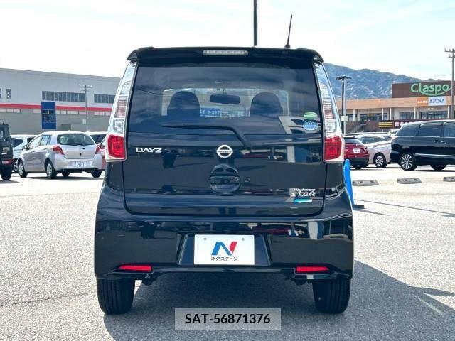 Nissan DAYZ 2013-07 266691-18
