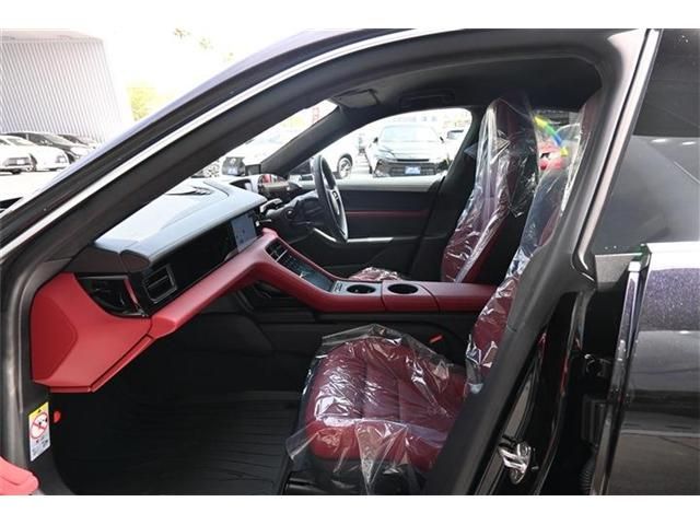 Porsche Taycan 2021-02 2860-20