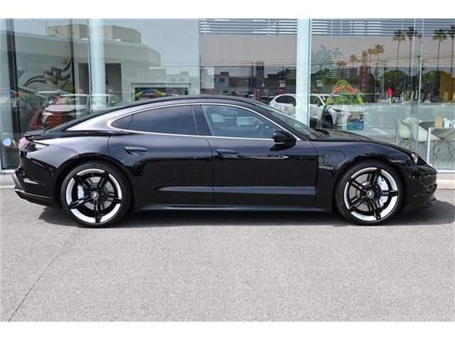 Porsche Taycan 2021-02 2860-5