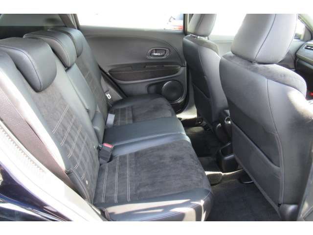 Honda VEZEL 2018-03 20357-17