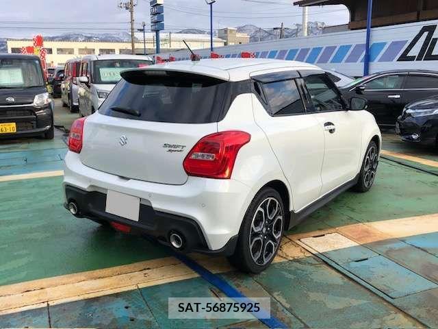 Suzuki SWIFT 2022-02 320806-2