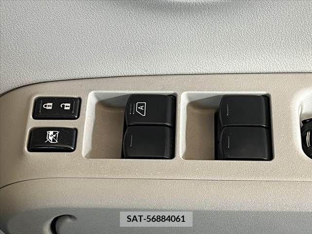 Nissan CUBE 2011-05 265387-17