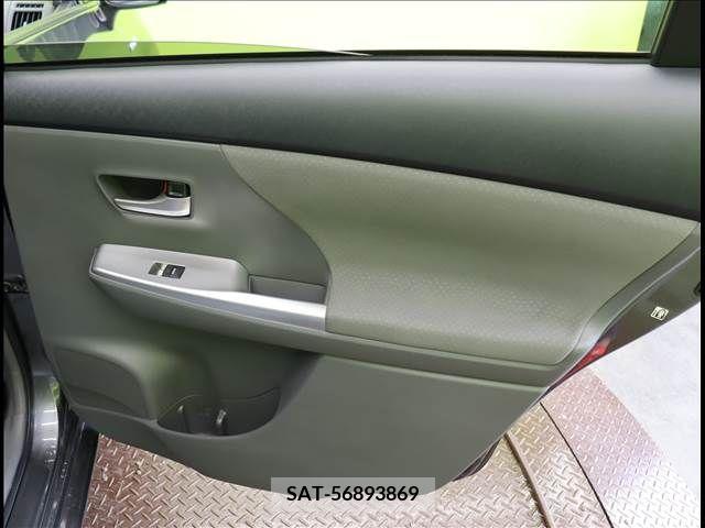 Toyota PRIUS ALPHA 2012-09 373638-20