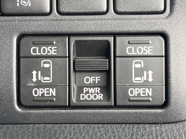 Toyota VOXY 2018-12 193832-5