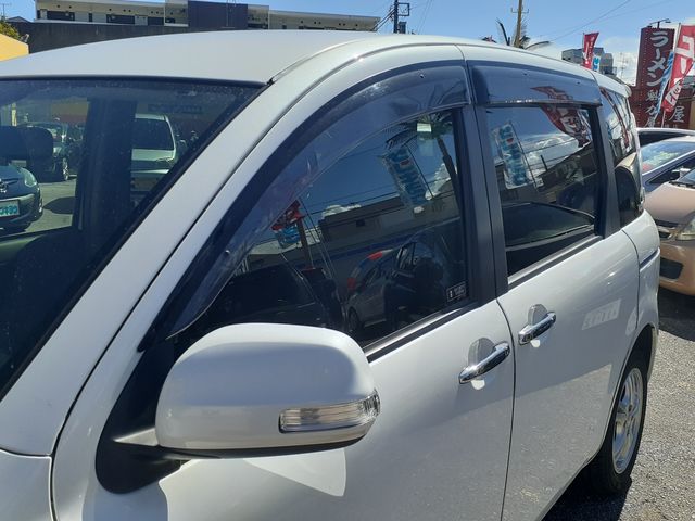 Toyota SIENTA 2015-05 16209-7