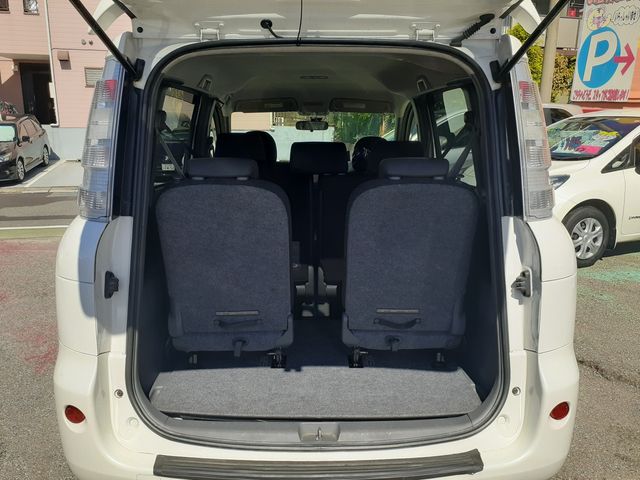 Toyota SIENTA 2015-05 16209-17