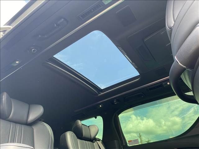 Toyota ALPHARD HYBRID 2019-01 15576-12