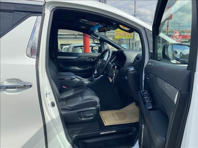 Toyota ALPHARD HYBRID 2019-01 15576-3