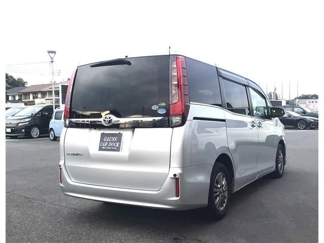 Toyota ESQUIRE 2017-03 189414-6