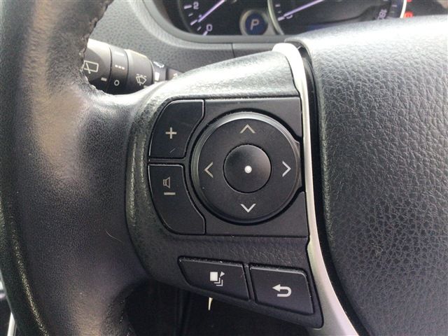 Toyota ESQUIRE 2017-03 189414-15