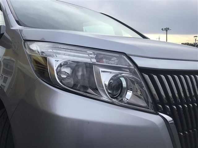 Toyota ESQUIRE 2017-03 189414-29