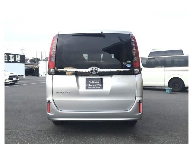 Toyota ESQUIRE 2017-03 189414-3