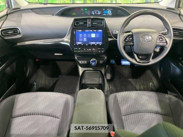 Toyota PRIUS 2019-10 381729-1