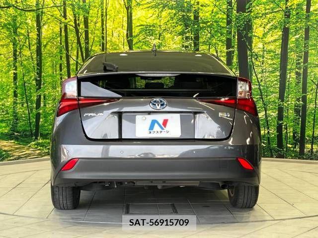 Toyota PRIUS 2019-10 381729-15