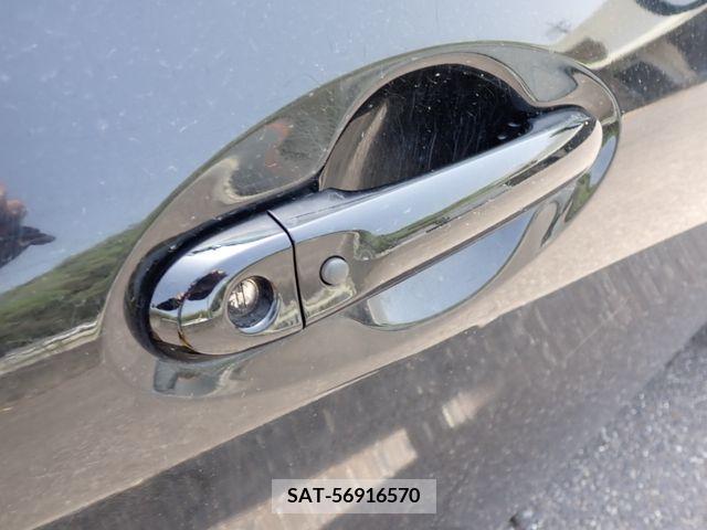 Nissan NOTE 2013-10 242312-9