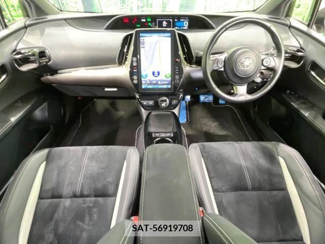Toyota PRIUS PHV 2020-10 210388-1