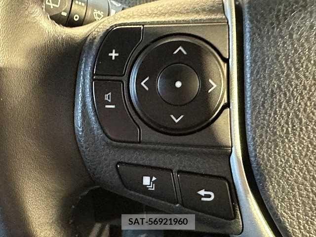 Toyota VOXY 2015-10 212406-14