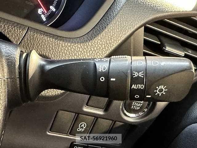 Toyota VOXY 2015-10 212406-6