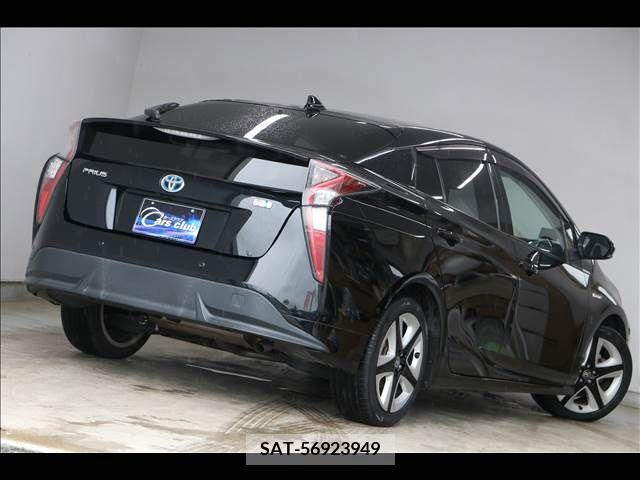 Toyota PRIUS 2016-04 353022-11