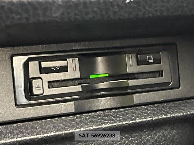 Toyota VOXY 2019-11 332337-6