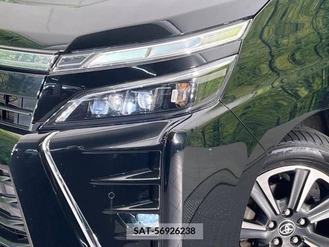 Toyota VOXY 2019-11 332337-13