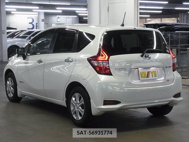 Nissan NOTE 2016-11 209697-6
