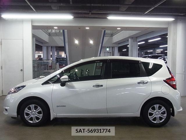 Nissan NOTE 2016-11 209697-8