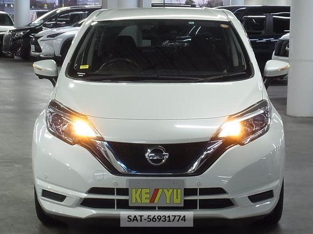 Nissan NOTE 2016-11 209697-4
