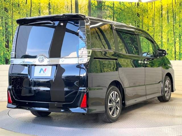 Toyota VOXY 2020-12 180981-17