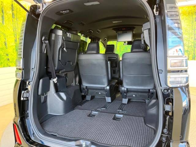 Toyota VOXY 2020-12 180981-11