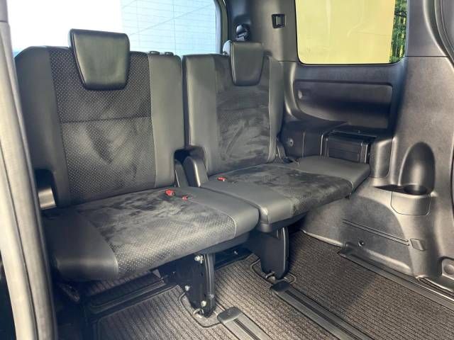 Toyota VOXY 2020-12 180981-10