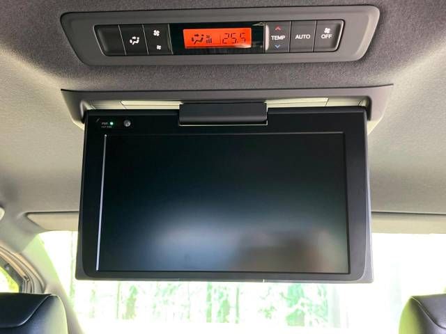 Toyota VOXY 2020-12 180981-2