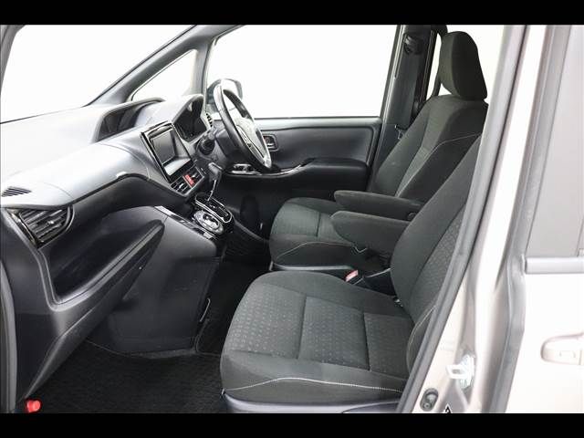 Toyota NOAH 2020-09 28886-10