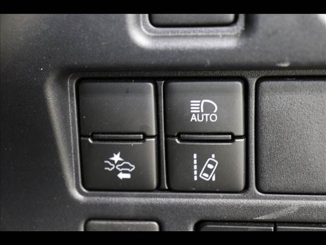 Toyota NOAH 2020-09 28886-6
