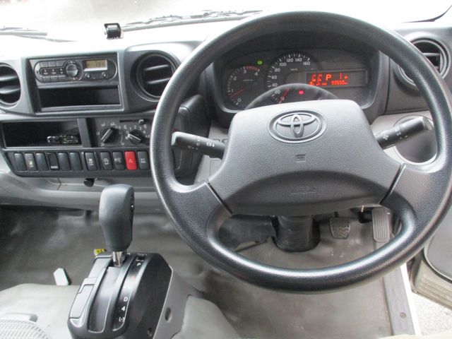 Toyota TOYOACE 2018-02 3132-10