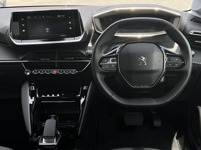 Peugeot 208 2022-02 13791-2