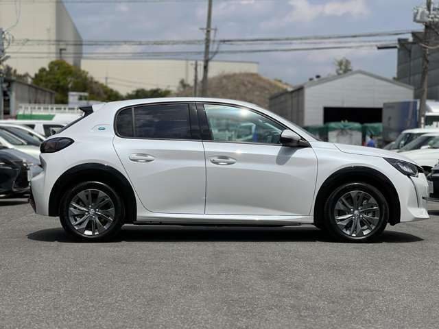 Peugeot 208 2022-02 13791-26