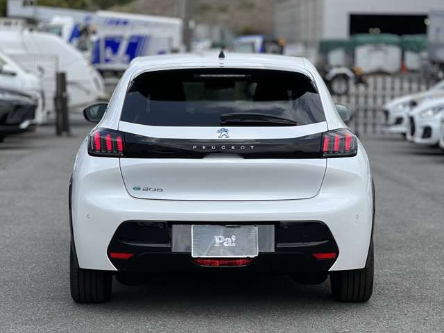 Peugeot 208 2022-02 13791-28